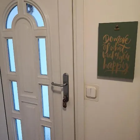 Apartment House Victoria *
